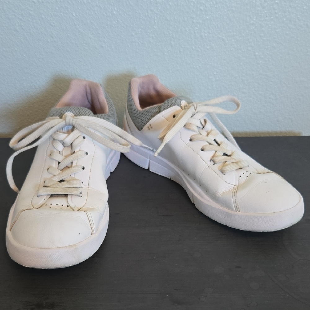 On Running Cloud The Roger Cloudtec Running Shoes White Leather Sneakers Size 10